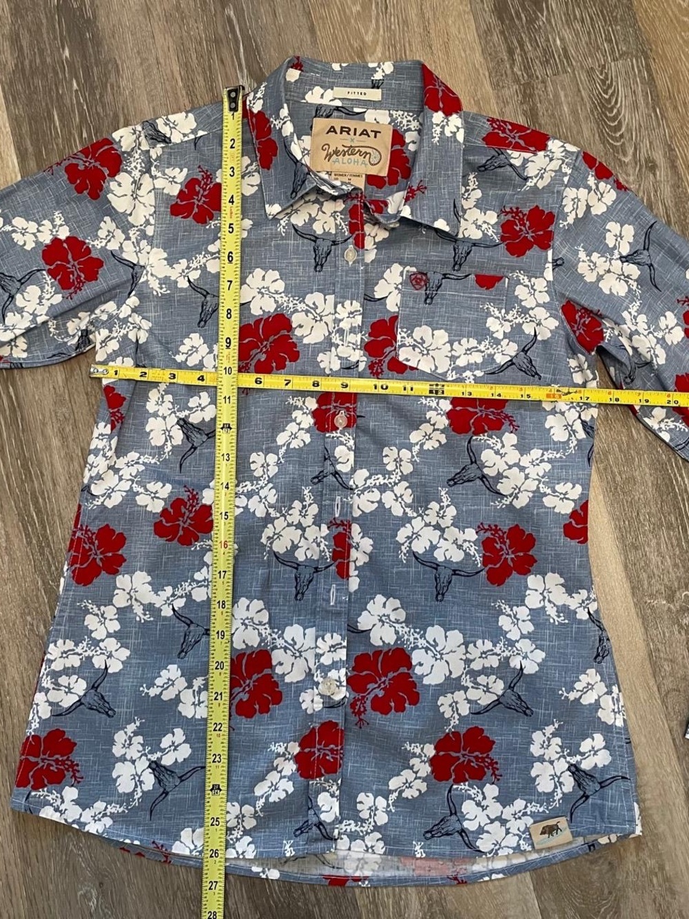 Ariat Women’s Western Aloha Fitted Shirt Left  Front Pocket Size M NWOT MSRP$99